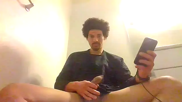 Snapshot of Clearlytothepoint420 chatting on 01/28/25, 10:02 Clearlytothepoint420 online show from 01/28/25, 10:02