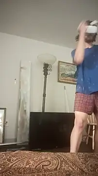 Snapshot of Clearlytothepoint420 chatting on 12/01/25, 01:06 Clearlytothepoint420 online show from 12/01/25, 01:06