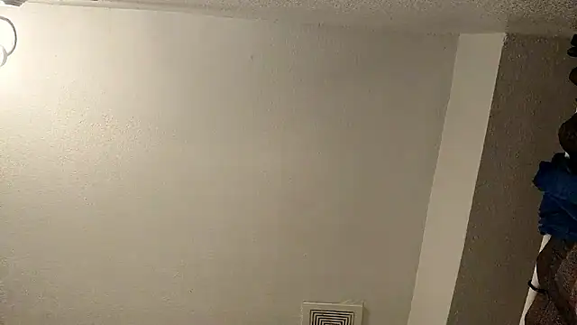 Snapshot of Clearlytothepoint420 chatting on 10/21/25, 11:31 Clearlytothepoint420 online show from 10/21/25, 11:31