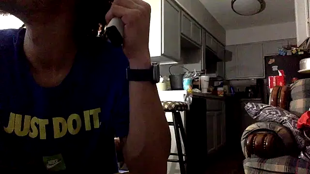 Snapshot of Clearlytothepoint420 chatting on 10/15/25, 09:01 Clearlytothepoint420 online show from 10/15/25, 09:01