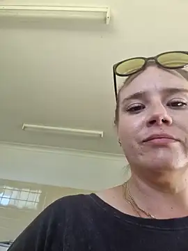 Off the Lesh online show from 11/25/25, 01:39