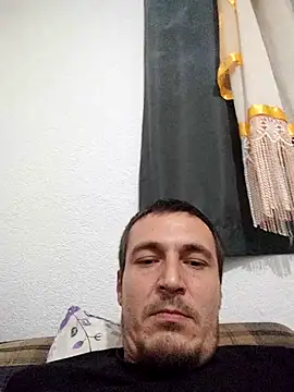 mayk18cm online show from 11/04/25, 10:24