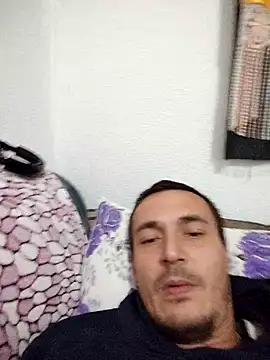 mayk18cm online show from 10/21/25, 05:23