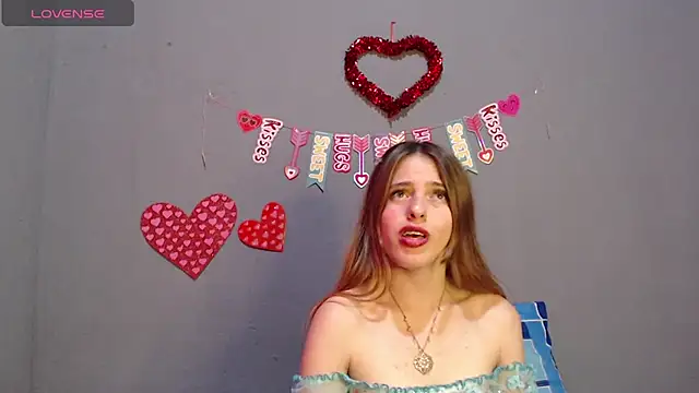 Snapshot of blue_violette_ chatting on 02/24/25, 04:26 blue violette online show from 02/24/25, 04:26