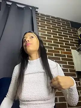 Snapshot of Valentinabaker chatting on 05/17/26, 04:12 Valentinabaker online show from 05/17/26, 04:12