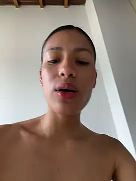 Snapshot of Valentinabaker chatting on 07/18/26, 02:58 Valentinabaker online show from 07/18/26, 02:58