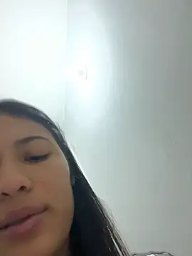 Valentinabaker online show from 11/07/25, 10:31