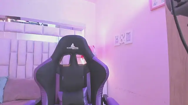 mariiahneedles online show from 02/23/26, 11:16