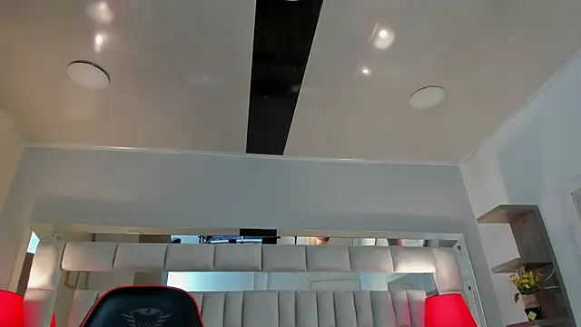 mariiahneedles online show from 10/19/25, 02:36