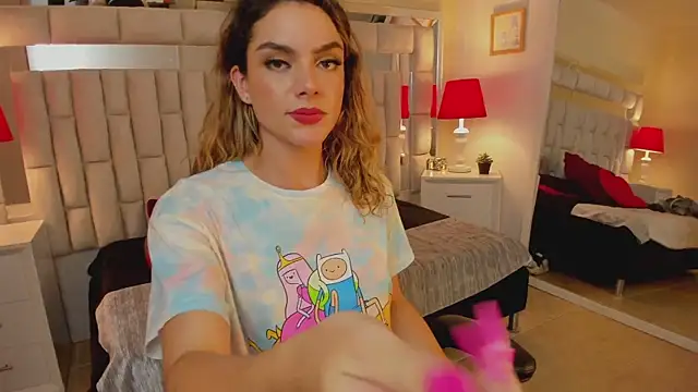 mariiahneedles online show from 02/15/25, 04:36