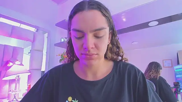 mariiahneedles online show from 05/24/26, 06:52