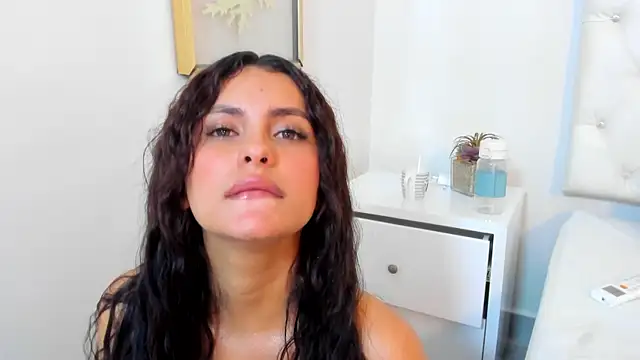 DulceColeman online show from 11/05/25, 11:30