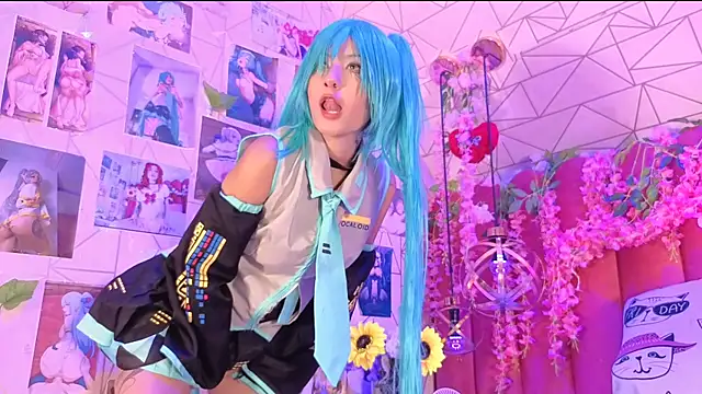 Alicebenett online show from 11/02/25, 08:36