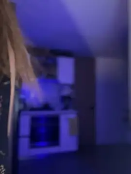 Snapshot of SaraFerreira chatting on 12/03/25, 01:28 SaraFerreira online show from 12/03/25, 01:28