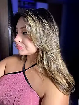 Snapshot of SaraFerreira chatting on 03/17/26, 12:57 SaraFerreira online show from 03/17/26, 12:57