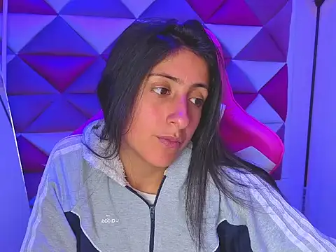 Cameron cutte online show from 11/04/25, 08:45