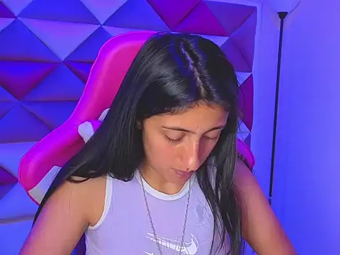 Cameron cutte online show from 11/05/25, 08:12