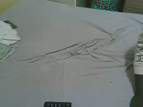 Snapshot of pretty_viel chatting on 03/10/25, 03:12 pretty viel online show from 03/10/25, 03:12