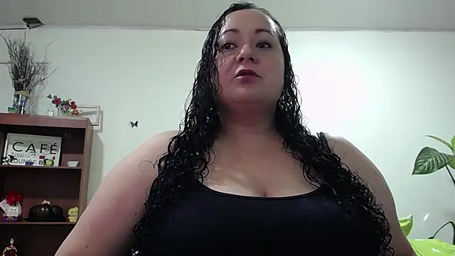 Snapshot of Aleia_Taylor chatting on 07/12/26, 07:47 Aleia Taylor online show from 07/12/26, 07:47