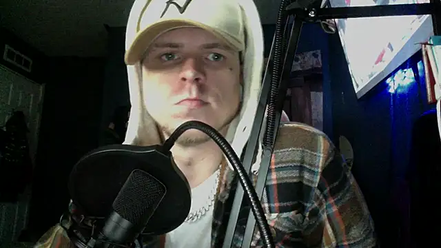 Snapshot of traejddd chatting on 05/22/26, 07:23 traejddd online show from 05/22/26, 07:23