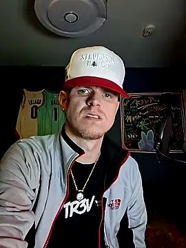 Snapshot of traejddd chatting on 04/01/26, 01:30 traejddd online show from 04/01/26, 01:30