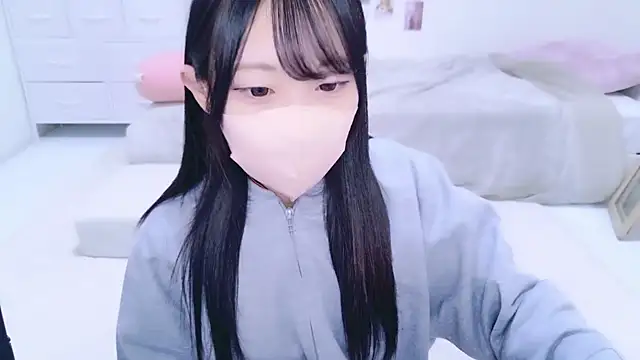 Suzu ch xx online show from 10/04/25, 12:50