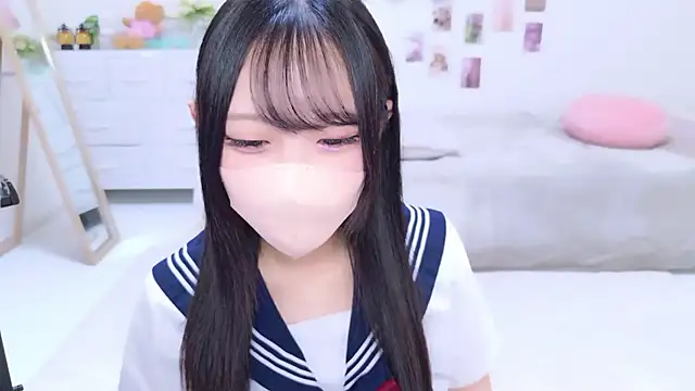 Suzu ch xx online show from 11/18/25, 03:04