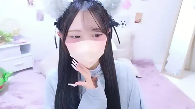 Snapshot of Suzu_ch_xx chatting on 06/24/26, 02:04 Suzu ch xx online show from 06/24/26, 02:04