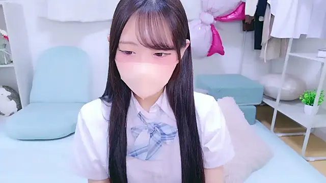 Snapshot of Suzu_ch_xx chatting on 06/30/26, 09:37 Suzu ch xx online show from 06/30/26, 09:37