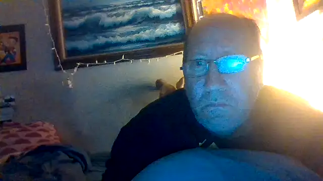 Snapshot of hornyrich69 chatting on 02/15/26, 08:02 hornyrich69 online show from 02/15/26, 08:02