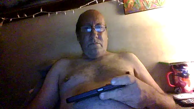 Snapshot of hornyrich69 chatting on 04/02/26, 06:09 hornyrich69 online show from 04/02/26, 06:09