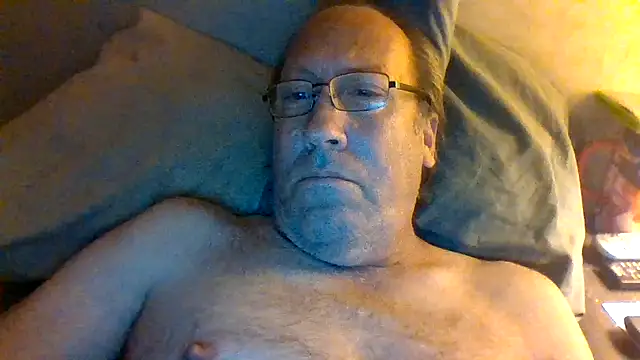 Snapshot of hornyrich69 chatting on 05/25/26, 05:29 hornyrich69 online show from 05/25/26, 05:29
