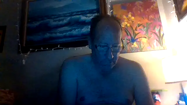 Snapshot of hornyrich69 chatting on 01/18/26, 03:10 hornyrich69 online show from 01/18/26, 03:10
