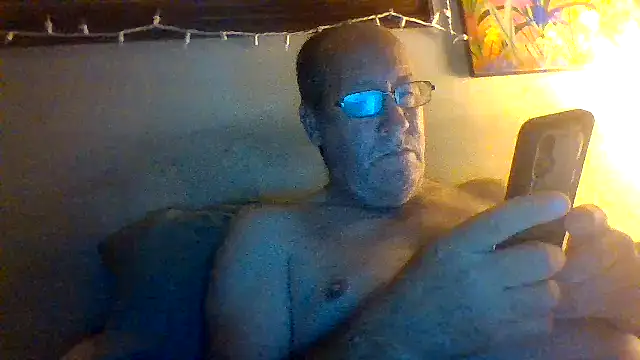 Snapshot of hornyrich69 chatting on 02/23/26, 03:19 hornyrich69 online show from 02/23/26, 03:19