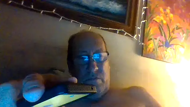 Snapshot of hornyrich69 chatting on 02/25/26, 02:34 hornyrich69 online show from 02/25/26, 02:34