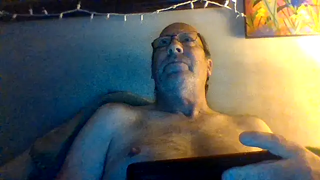 Snapshot of hornyrich69 chatting on 04/01/26, 02:02 hornyrich69 online show from 04/01/26, 02:02