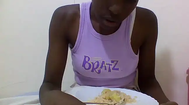 Snapshot of Ebony_maffin chatting on 03/19/25, 12:23 Ebony maffin online show from 03/19/25, 12:23