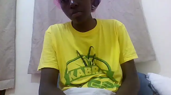 Snapshot of Ebony_maffin chatting on 02/13/25, 07:31 Ebony maffin online show from 02/13/25, 07:31