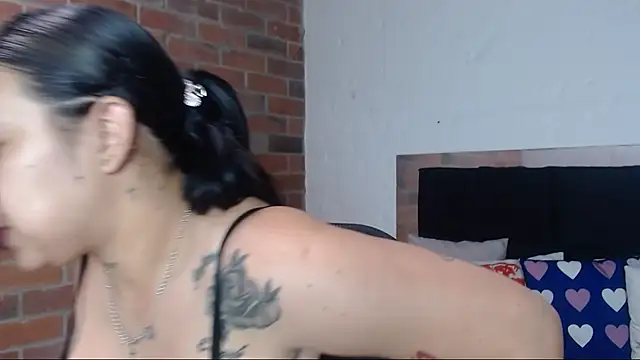 salome  hills1 online show from 09/12/25, 07:57