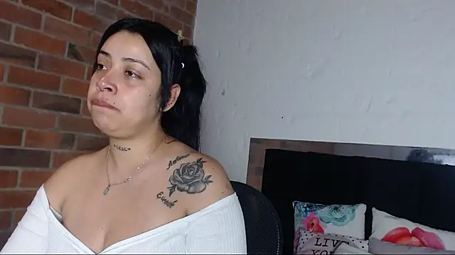 salome  hills1 online show from 01/25/25, 10:28