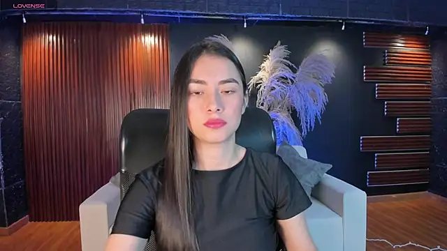 Snapshot of Emmaa_Robertss chatting on 10/16/25, 01:30 Emmaa Robertss online show from 10/16/25, 01:30
