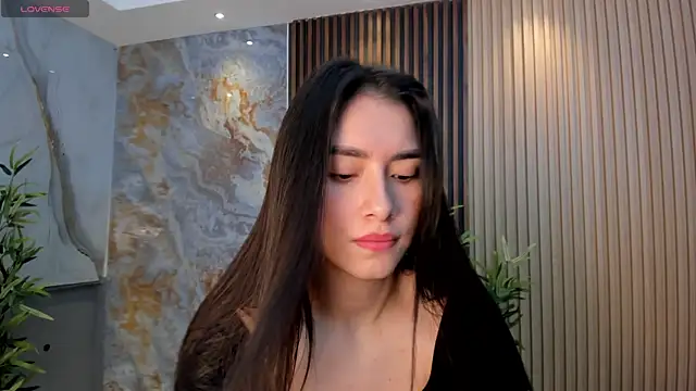 Snapshot of Emmaa_Robertss chatting on 10/12/25, 03:13 Emmaa Robertss online show from 10/12/25, 03:13