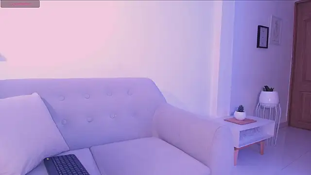 DannaHyde online show from 11/21/25, 06:51