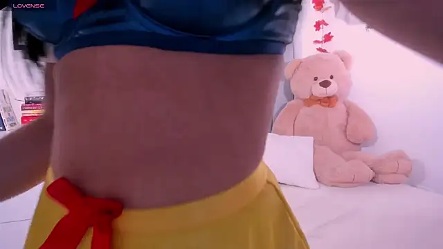 DannaHyde online show from 10/30/25, 05:32