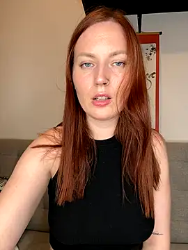 EmmaWarren online show from 10/29/25, 05:34