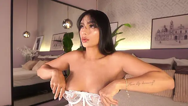 Snapshot of IzzyWild chatting on 02/06/26, 11:06 IzzyWild online show from 02/06/26, 11:06