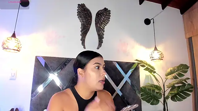 Snapshot of Bianca_zaens2 chatting on 03/31/26, 12:18 Bianca zaens2 online show from 03/31/26, 12:18