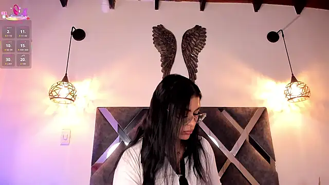 Snapshot of Bianca_zaens2 chatting on 09/23/25, 12:01 Bianca zaens2 online show from 09/23/25, 12:01