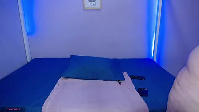 ari rossee online show from 10/28/25, 06:29