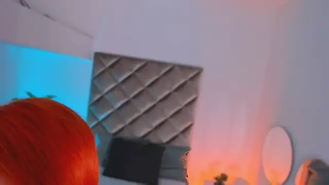 Crazyorange  online show from 11/18/25, 10:29